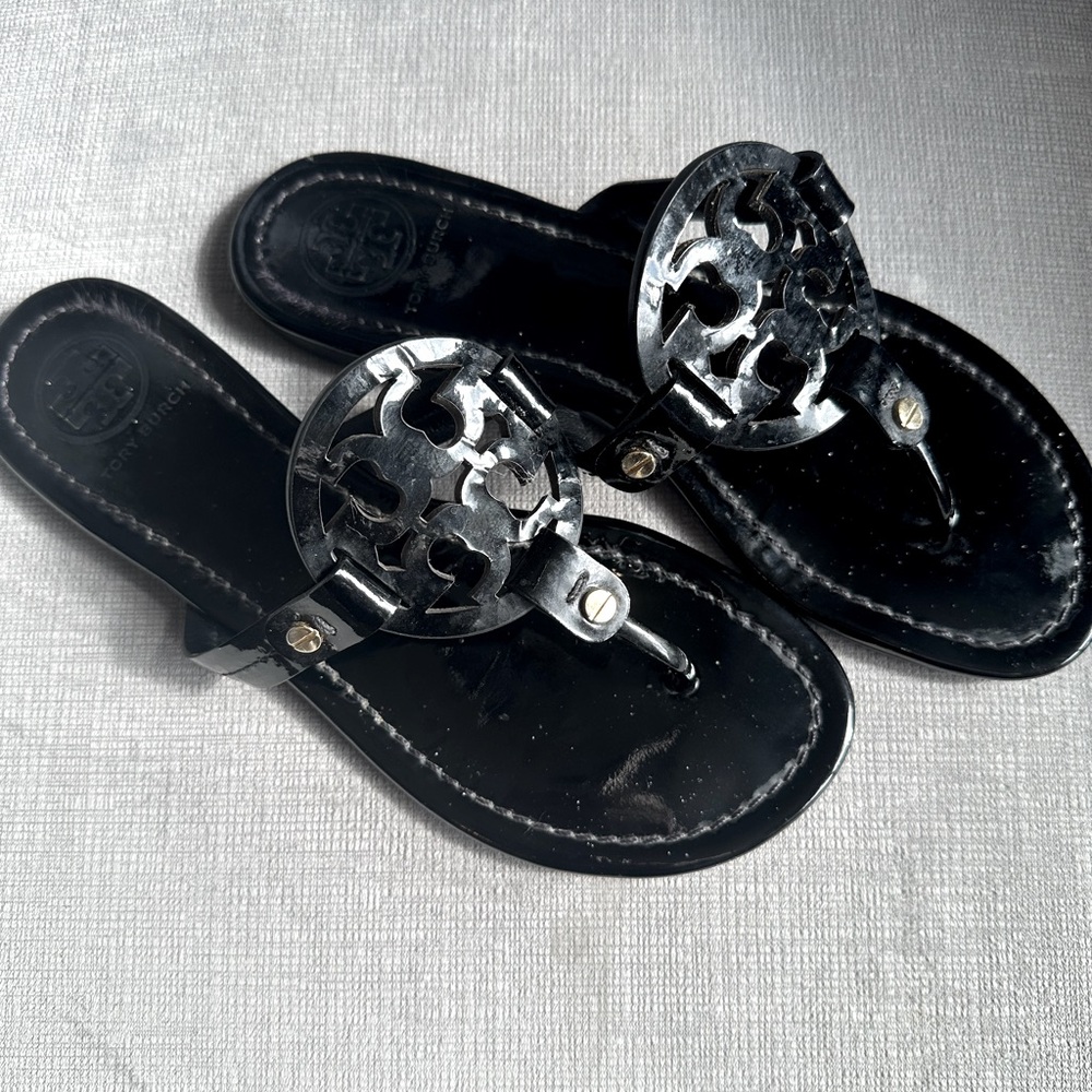 Tory Burch Miller Black Patent Leather Sandals Size 7.5